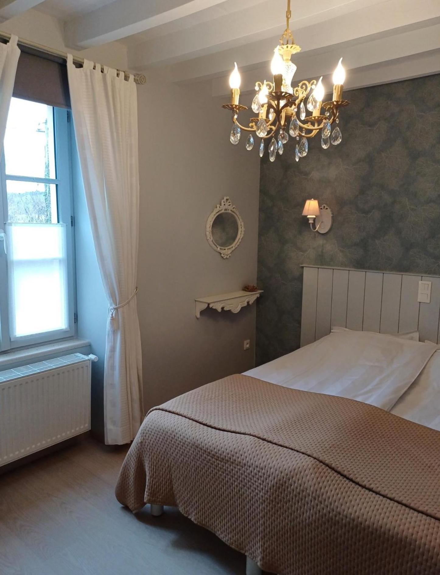 Bed and Breakfast Le Repos Coquelicot Montillot Zewnętrze zdjęcie
