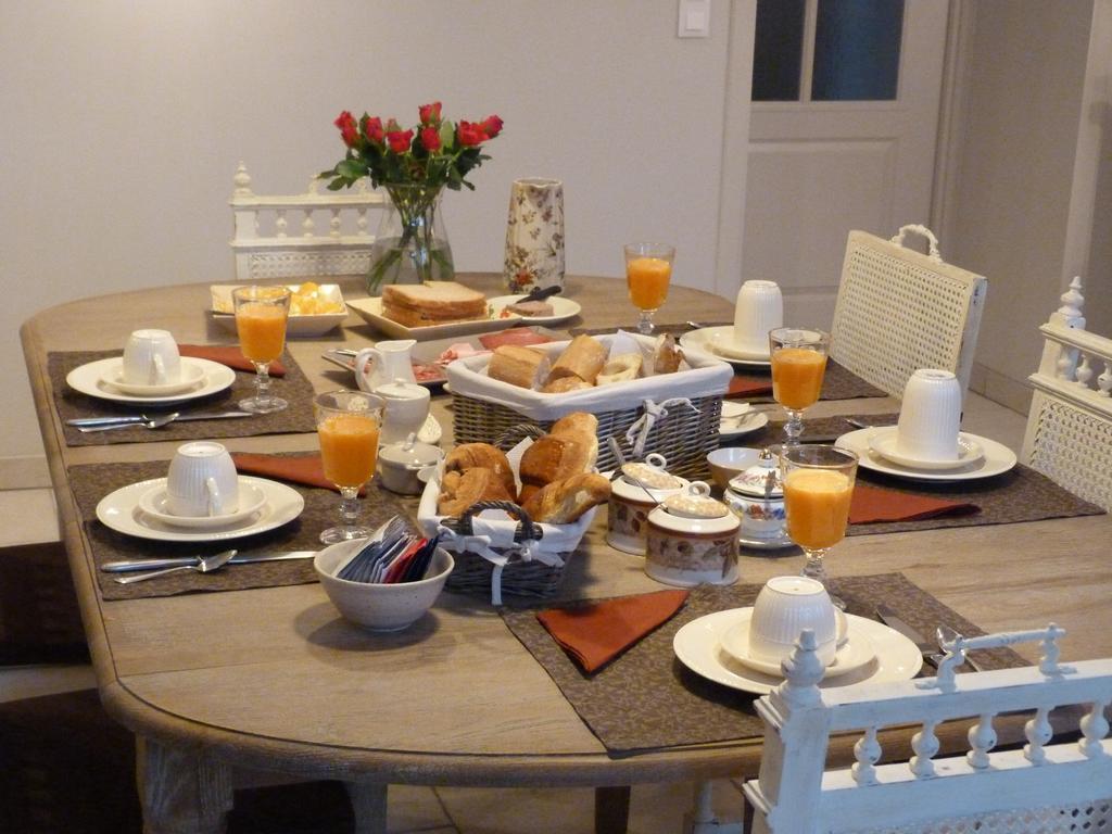 Bed and Breakfast Le Repos Coquelicot Montillot Zewnętrze zdjęcie