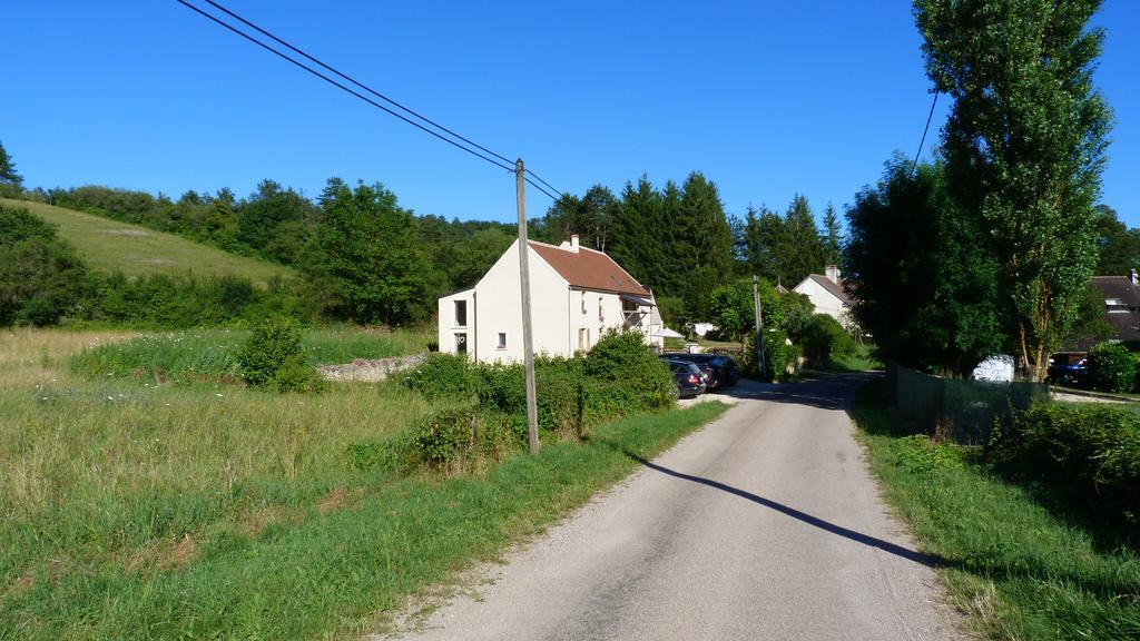 Bed and Breakfast Le Repos Coquelicot Montillot Zewnętrze zdjęcie